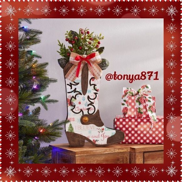 🦋 New Pioneer Woman Farmhouse Christmas White Cowgirl Boot Decor - Picture 3 of 5